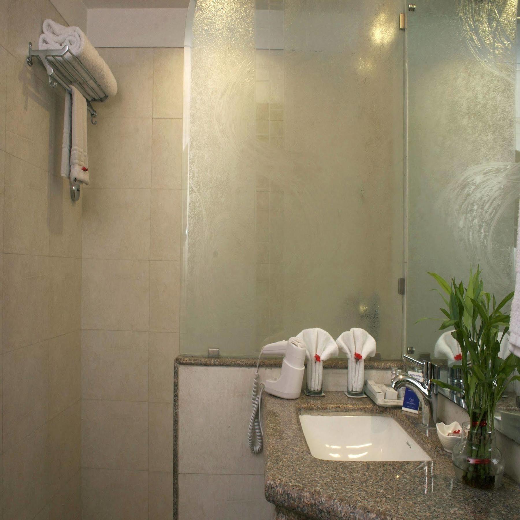 Legend Sarovar Portico Baddi Exterior photo